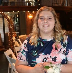 Meet your Posher, Chloe